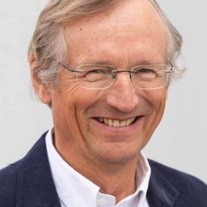 - Photo @ Guy Perrenoud. Fabrique d'images, 45 rue E. Schueler, CH-2502 Biel/Bienne +41 79 3531508